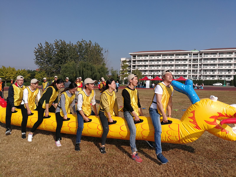 港區(qū)運(yùn)動會聯(lián)鑫鋼鐵代表隊(duì)參賽